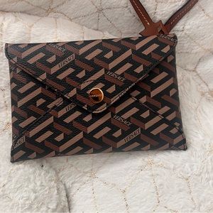 - Versace La Greca envelope pouch. Excellent condition ❤️
